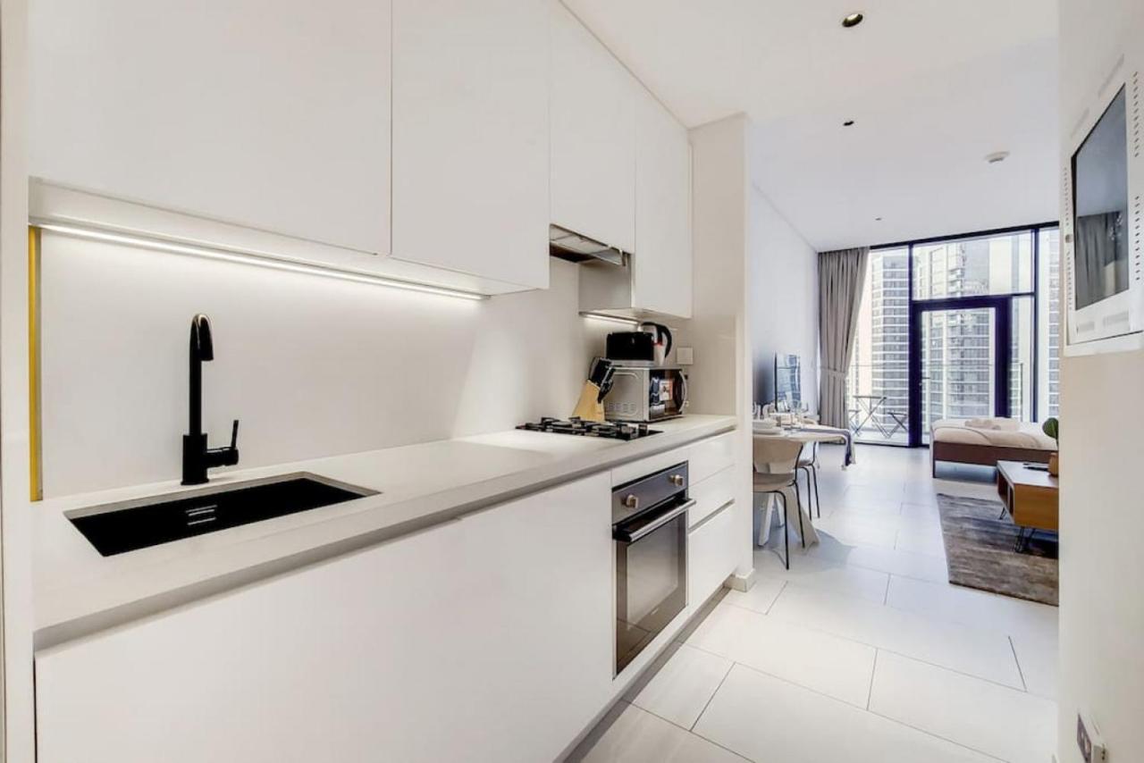 Marquise Square Tower, Business Bay - Bright Studio Dubái Exterior foto